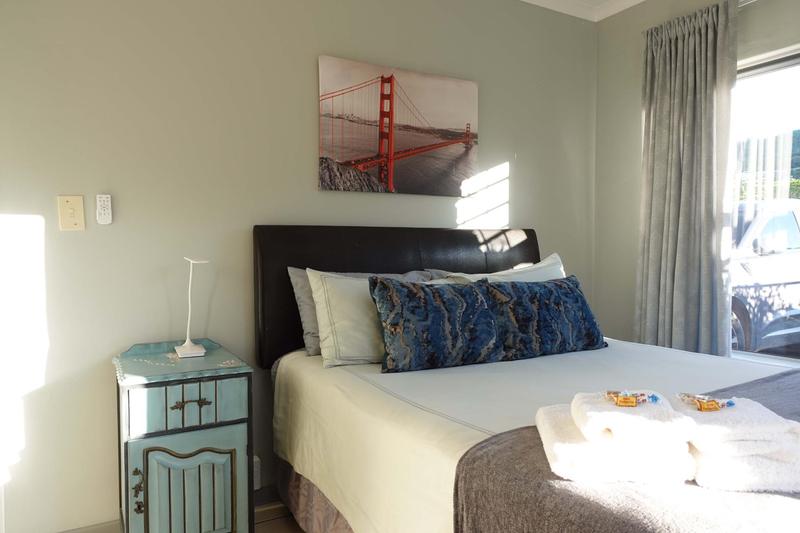 6 Bedroom Property for Sale in Outeniqua Strand Western Cape